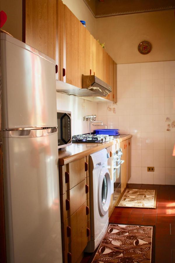 Ferienwohnung La Torre Di Caprera Siena Exterior foto